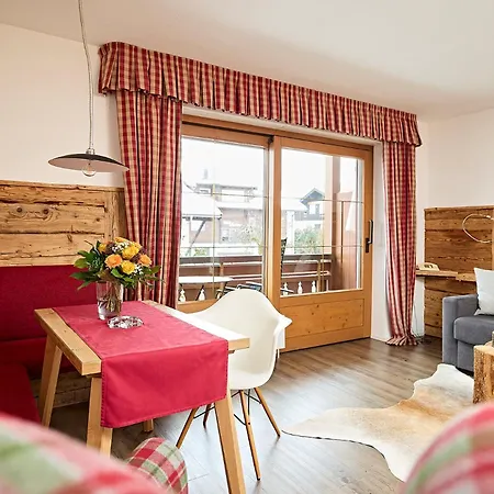 Gaestehaus Sinz Maison d'hôtes 4*